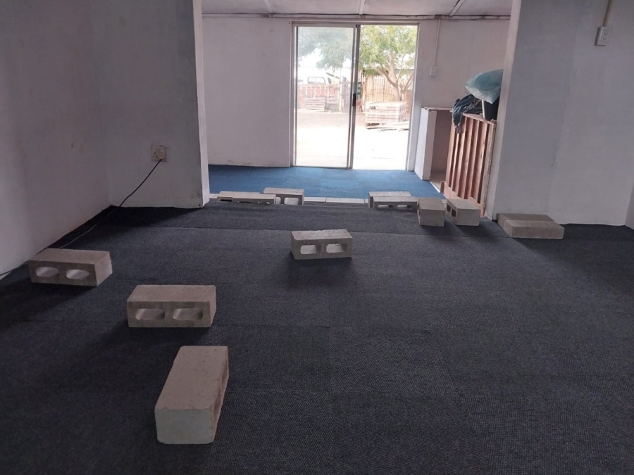  Bedroom Property for Sale in Chatsworth Western Cape